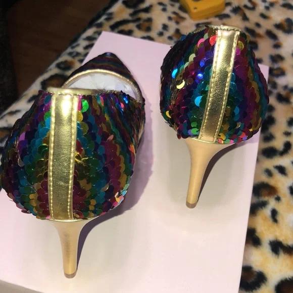 Chinese Laundry Ruthy Sequins Soes - Picture 3 of 5